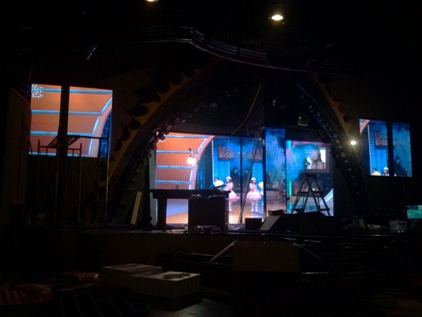 重慶解放碑酒吧P7.62 LED顯示屏